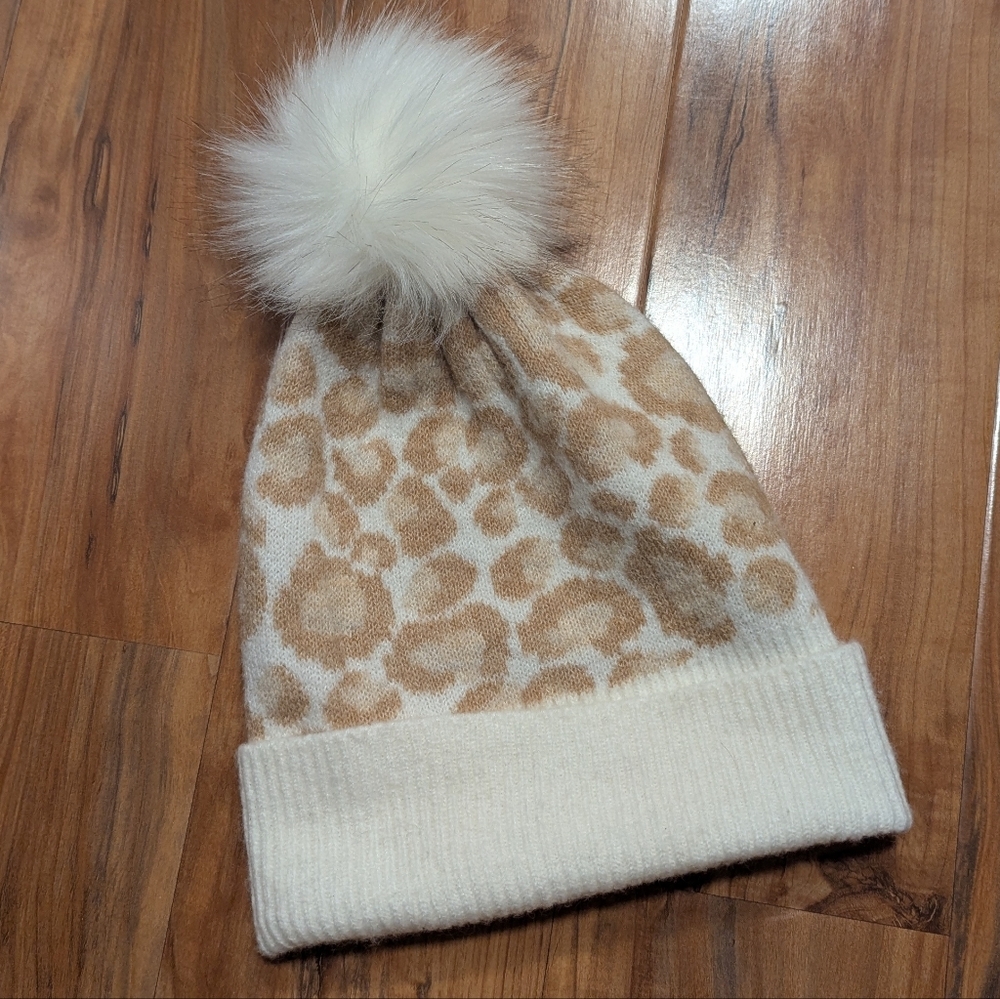 Loft Leopard Print Beanie Hat Faux Fur Pom Pom Women's Tan Cream